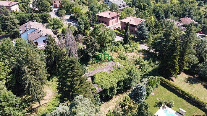 Casa con 7 locali in vendita in Via Schwaitzer, Monte San Pietro