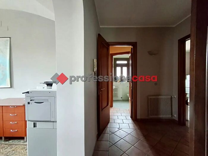 Appartamento trilocale in vendita in Via Roma, San Gregorio Di Catania