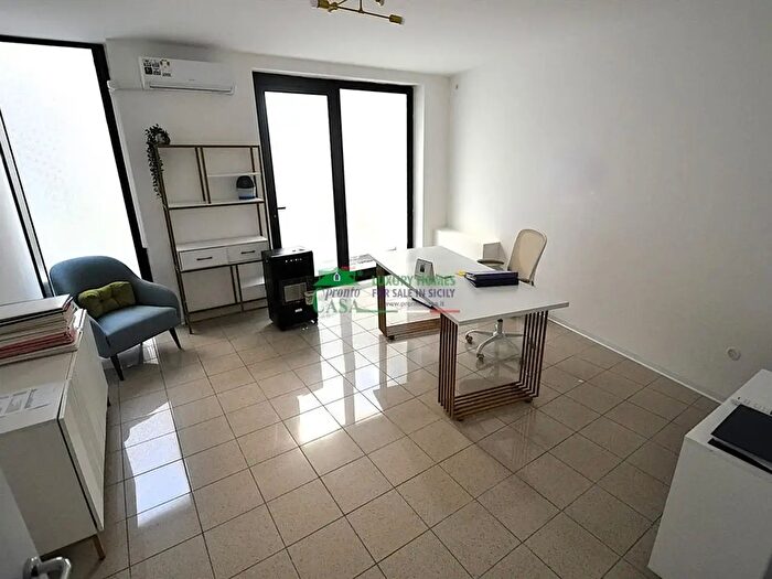 Casa quadrilocale in vendita in Ragusa