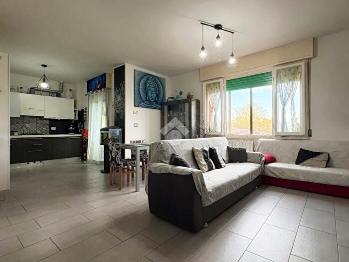 Appartamento trilocale in vendita in Via Barabana, Molinella