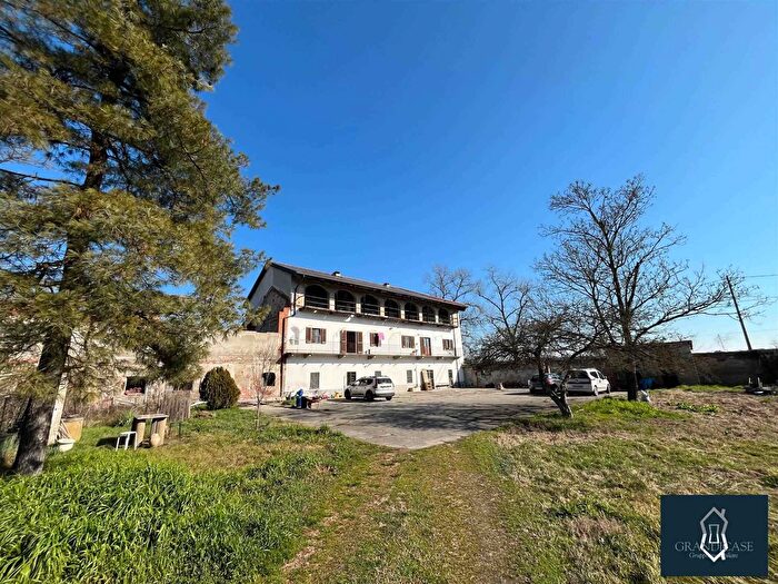 Casa con 15 locali in vendita in Strada Esterna del Bollone, Verolengo