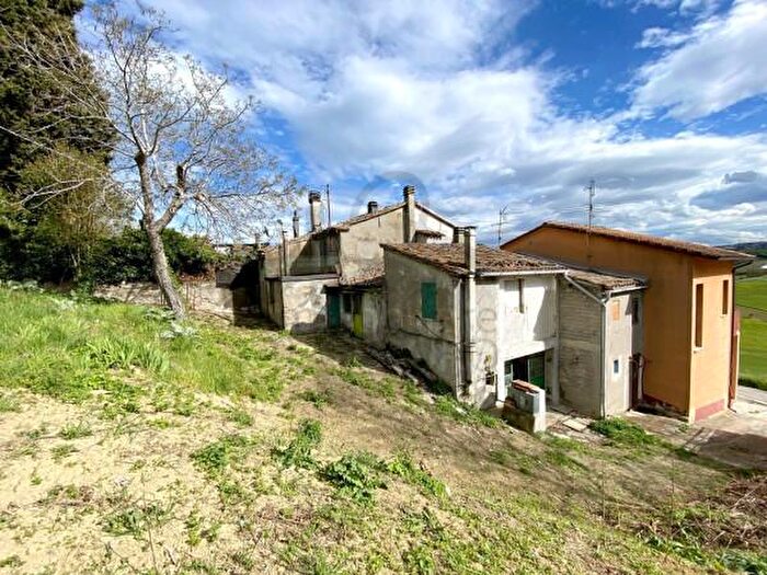 Casa quadrilocale in vendita in Via delle Selve, Rimini