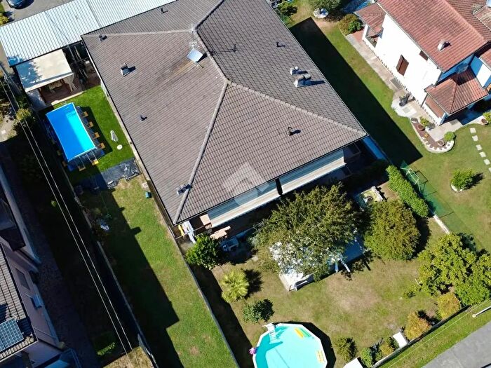 Casa quadrilocale in vendita in Via Modigliani, Chignolo D'Isola