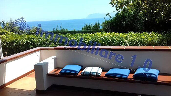 Casa con 8 locali in vendita in Contrada dellOvo Castellammare del Golfo, Castellammare Del Golfo