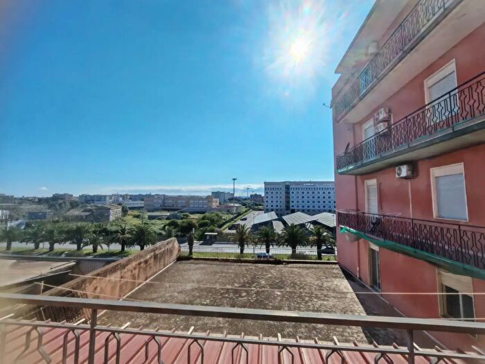 Appartamento con 7 locali in vendita in Viale Santa Panagia, Siracusa