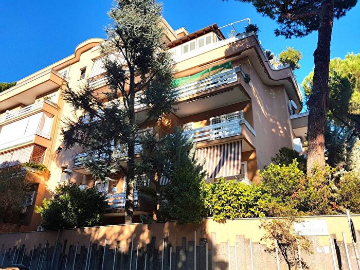 Appartamento bilocale in affitto in Viale Cortina d'Ampezzo, Cortina d'Ampezzo, Roma