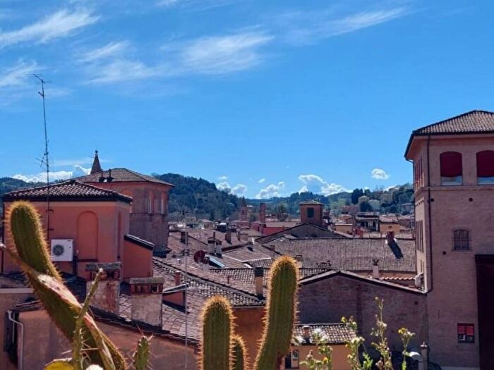 Casa con 5 locali in affitto in Via Massimo dAzeglio, Saragozza dentro le Mura, Bologna