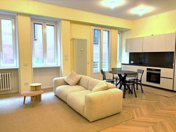 Appartamento bilocale in affitto in Corso Monforte, San Babila, Milano