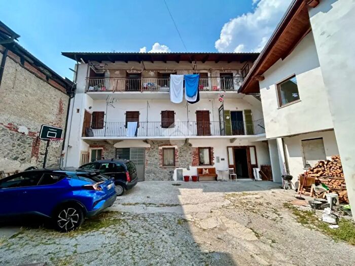Appartamento quadrilocale in vendita in Via Fucine Inferiori, Condove