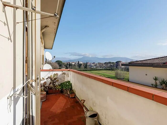 Appartamento quadrilocale in vendita in Via di Sotto, Campi Bisenzio
