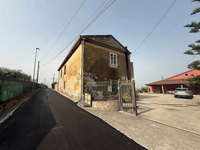 Appartamento con 5 locali in vendita in Via Siepe Grande, Serre