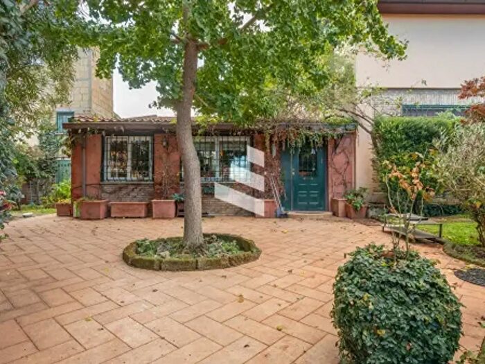 Casa con 6 locali in vendita in Via Ernesto Parisi, Roma