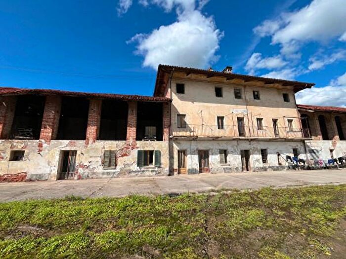 Casa con 6 locali in vendita in Via Bergamino, Marene