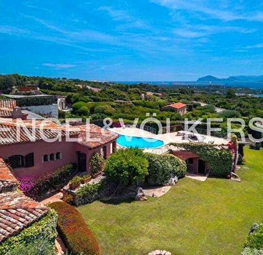 Casa con 6 locali in affitto in Porto Cervo, Arzachena