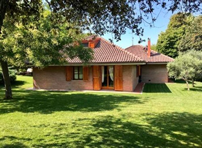 Casa con 6 locali in affitto in Paterno, Ancona
