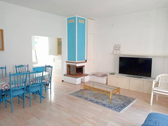 Appartamento trilocale in affitto in Via Toscana, Spotorno