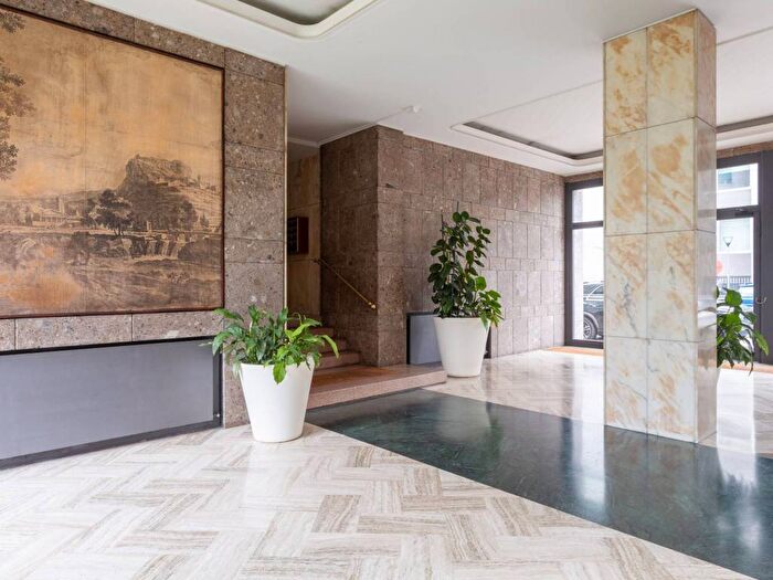 Appartamento trilocale in affitto in Via Alfredo Panzini, Pagano, Milano