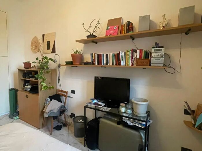 Appartamento bilocale in affitto in Via Anton Giulio Barrili, Milano