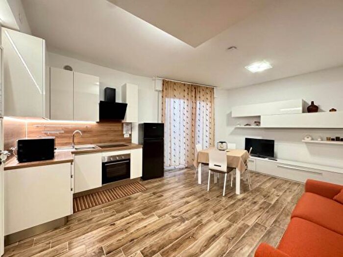 Appartamento trilocale in affitto in Via Austria, Cavallino Treporti