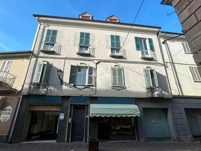 Appartamento bilocale in vendita in Via Umberto I, Busca