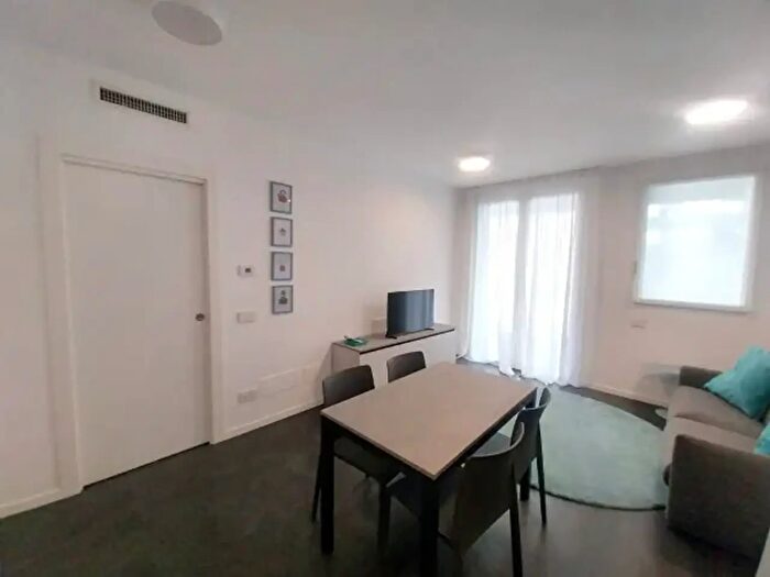 Appartamento bilocale in affitto in Via Inverigo, Milano