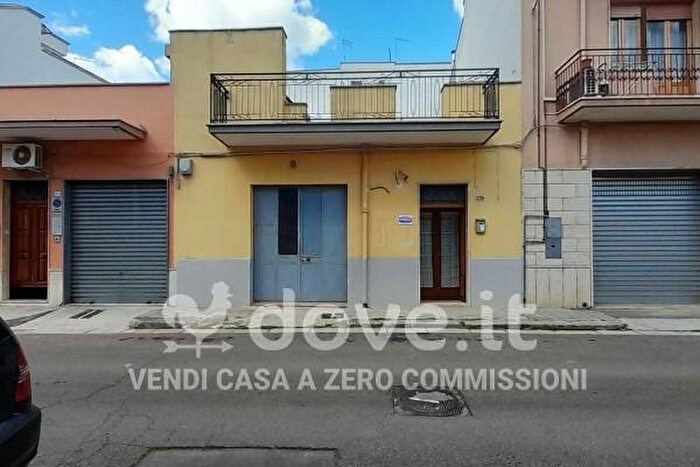 Casa quadrilocale in vendita in Via Giuseppe di Summa Snc, Francavilla Fontana