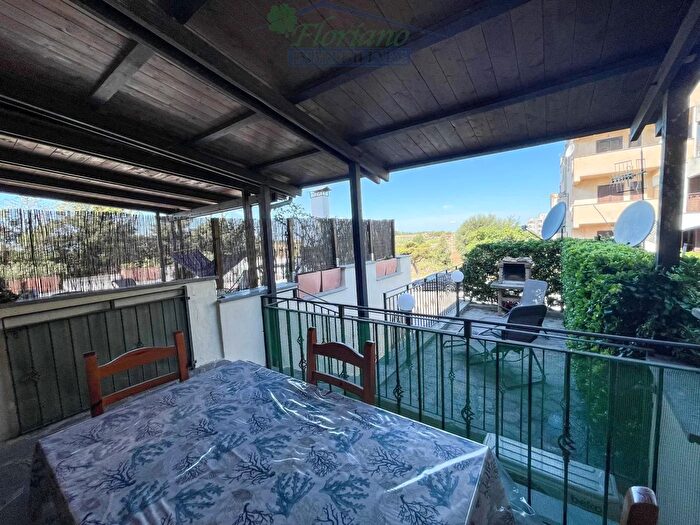 Appartamento trilocale in vendita in Via dei Carbonari, Montalto Di Castro