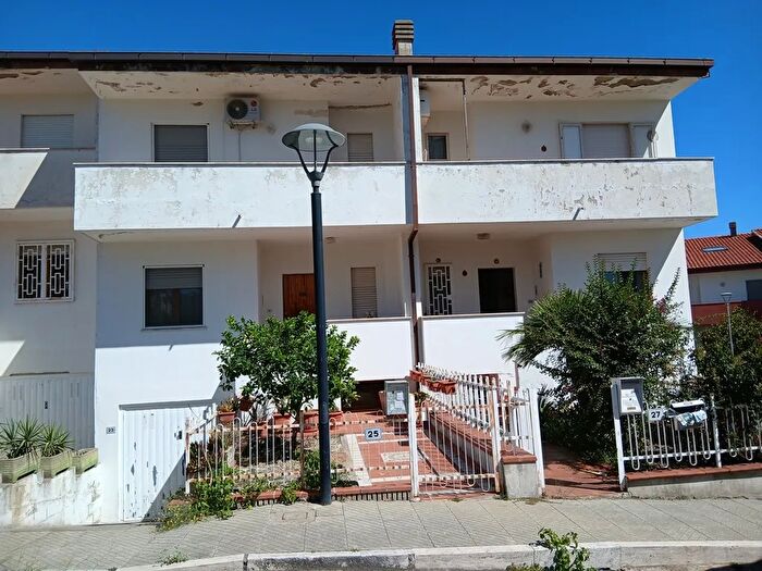 Casa con 6 locali in vendita in Via Vincenzo Padula, Castrolibero