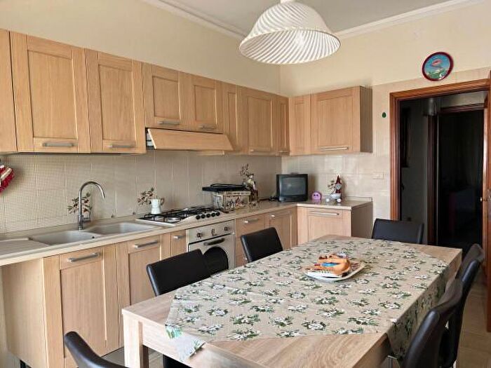 Appartamento quadrilocale in vendita in Via Cappuccini, Noci