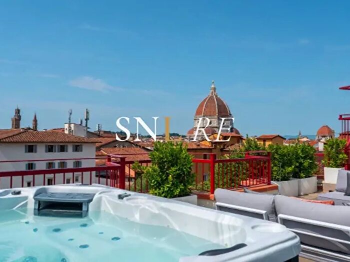 Appartamento con 6 locali in vendita in Borgo Pinti, Firenze