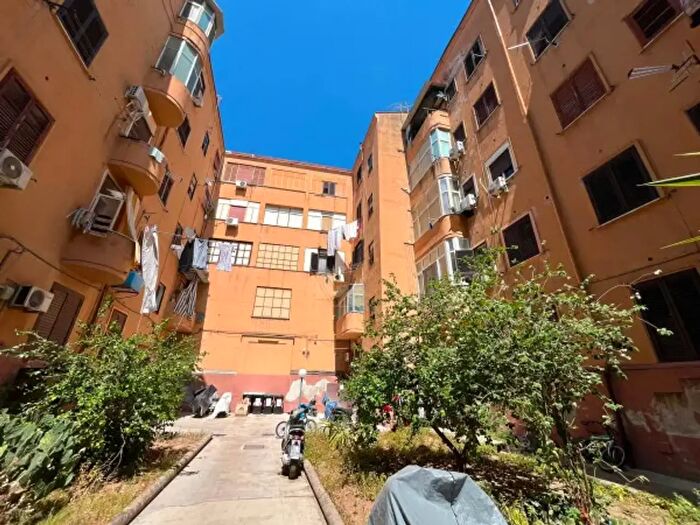 Appartamento bilocale in vendita in Piazza Alessandro Vanni, Palermo