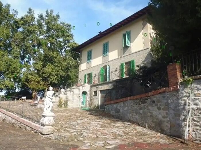 Casa con 6 locali in vendita in Frazione Vespignano, Vicchio