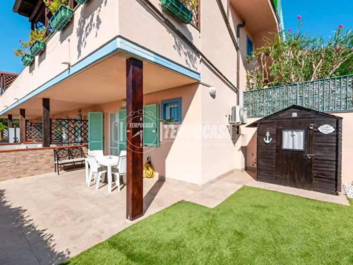 Appartamento trilocale in vendita in Via Positano, Numana