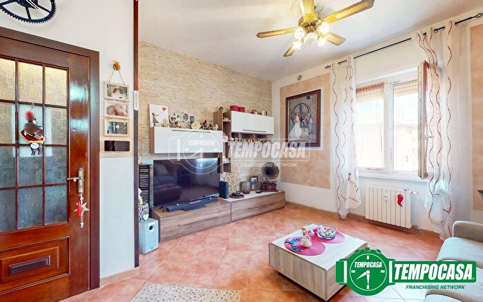 Appartamento trilocale in vendita in Via Casteldragone, Novi Ligure