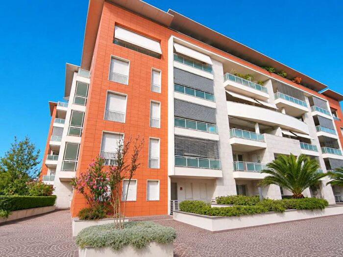 Appartamento bilocale in affitto in Via San Decenzio, Piazzale Giosuè Carducci, Pesaro