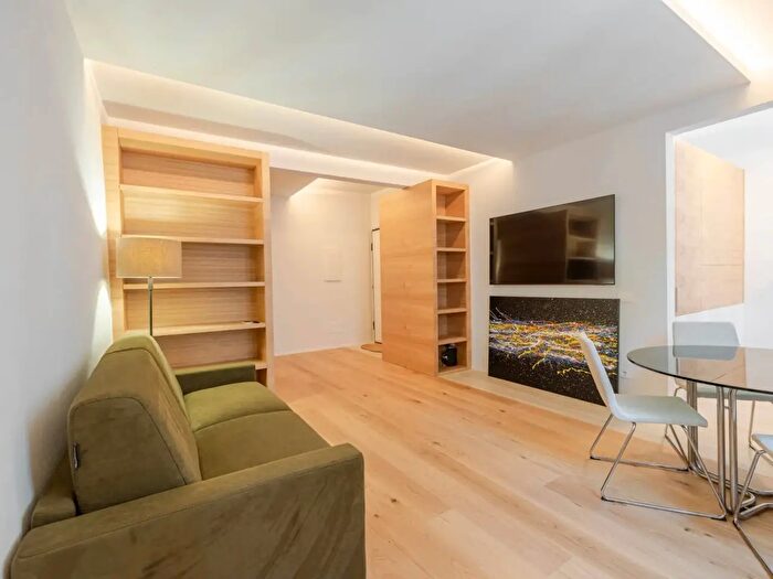 Appartamento bilocale in vendita in Via Ser Ventura Monachi, Firenze