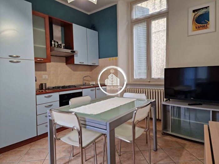 Appartamento bilocale in affitto in Via Vittorio Emanuele II, Centro, Bra