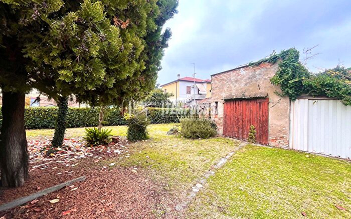 Casa con 5 locali in vendita in Ravenna