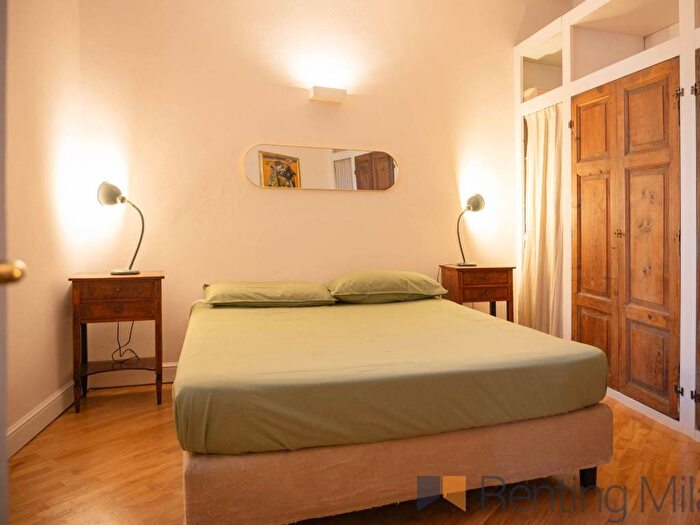 Appartamento trilocale in affitto in Via Filippo Argelati, Navigli Darsena, Milano