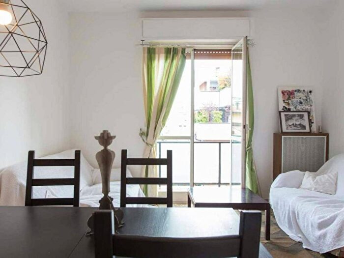 Appartamento trilocale in affitto in Via Pellegrino Rossi, Affori, Milano