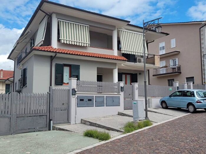 Appartamento con 5 locali in affitto in Via San Marco, SantAndrea di Conza
