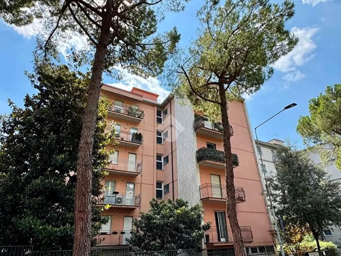 Appartamento quadrilocale in vendita in Via Antonio Rosmini, Bergamo