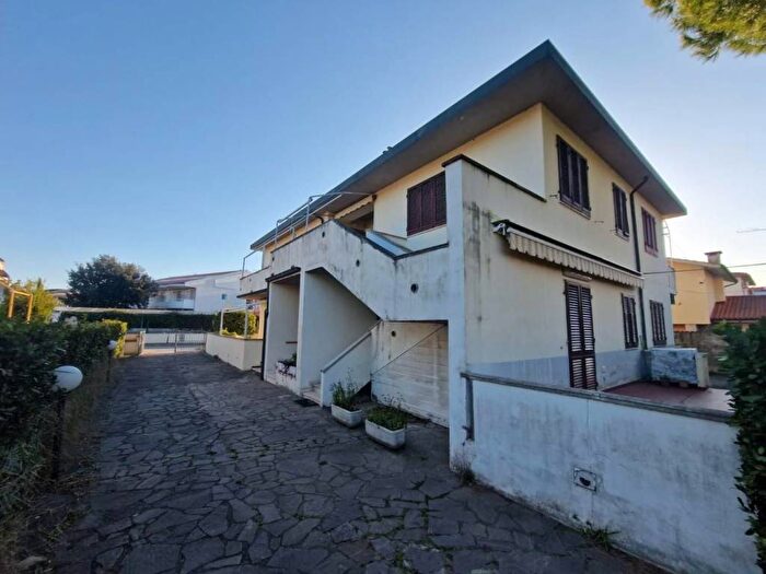 Appartamento trilocale in affitto in San Pietro in Palazzi Collemezzano Buca del Gatto, Cecina