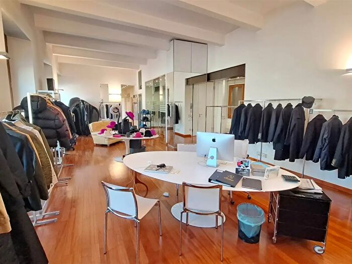 Appartamento con 5 locali in vendita in Padova