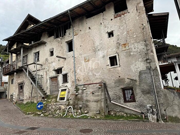 Casa in vendita in Besenello