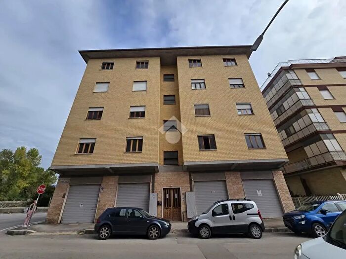 Appartamento trilocale in affitto in Via degli Eroi, Cassino