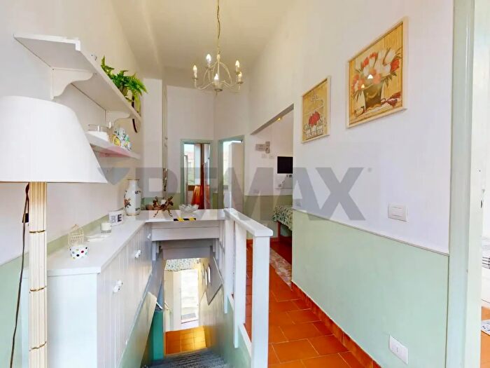 Appartamento trilocale in vendita in Via Imola, Milano