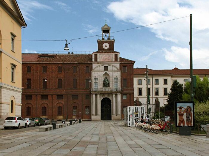 Appartamento trilocale in affitto in SantAmbrogio, Milano