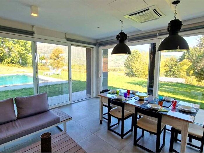 Casa con 6 locali in affitto in Strada San Giovanni Del Prugneto, Colle Umberto Monte Tezio, Perugia