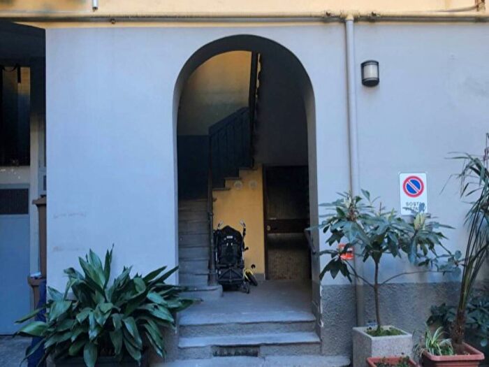 Appartamento bilocale in affitto in Via Carlo Farini, Isola, Milano